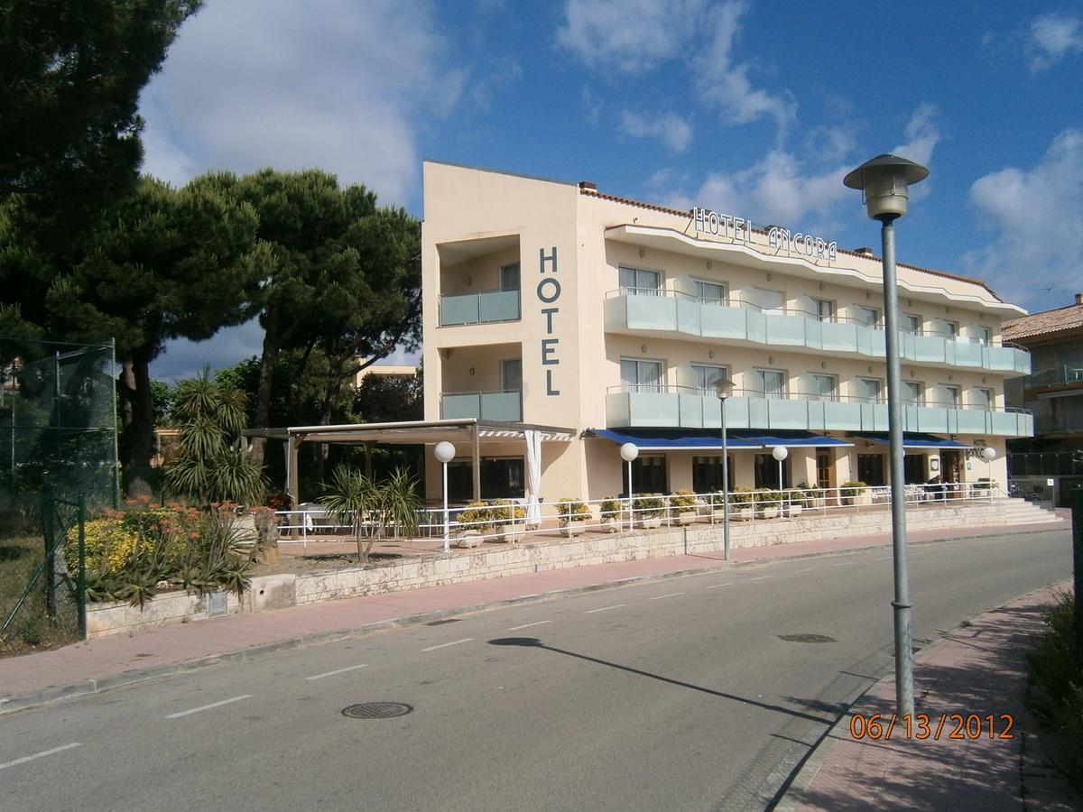 Hotel Ancora Паламос Экстерьер фото